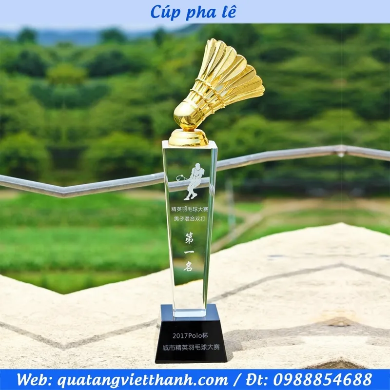 Sản phẩm Cup qua cau long kim loai de den — Công Ty TNHH Phát Triển Quà Tặng Quảng Cáo Việt Thanh — MST 0104598786