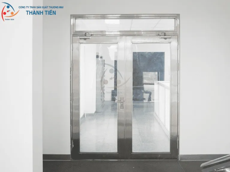 Sản phẩm cua inox chong chay 5 768x576 — Công Ty TNHH Sản Xuất Thương Mại Thành Tiến — MST 0104910194