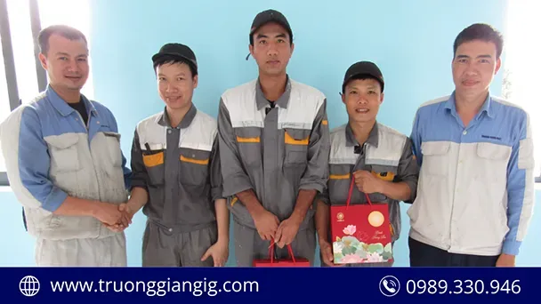 Sản phẩm cong_ty_truong_giang_tang_qua_trung_thu_cho_con_c_b_c_n_v large — Bao Bì Nhựa Trường Giang - Công Ty CP Đầu Tư Sản Xuất Xuất Nhập Khẩu Trường
Giang — MST 0104945447