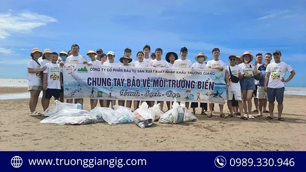 Sản phẩm cong_ty_truong_giang_chung_tay_nhat_rac_bao_ve_moi_truong_bien large — Bao Bì Nhựa Trường Giang - Công Ty CP Đầu Tư Sản Xuất Xuất Nhập Khẩu Trường
Giang — MST 0104945447