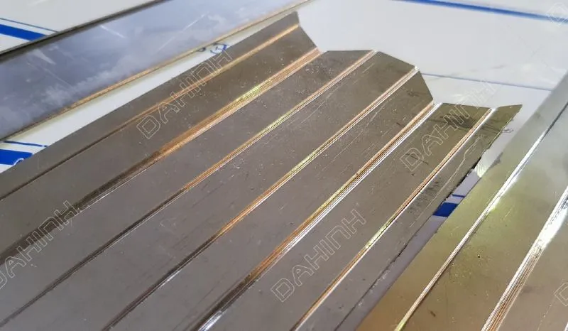 Sản phẩm dich vu soi ranh bao ranh inox tam — Công Ty Cổ Phần Sản Xuất Và Thương Mại Đa Hình — MST 0104956047