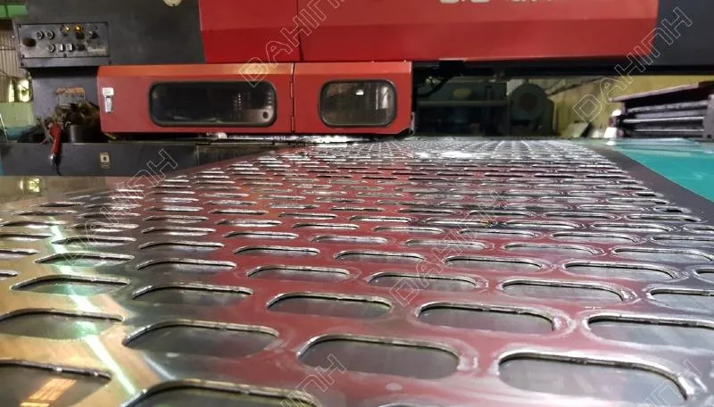 Sản phẩm dot dap cnc inox tam theo yeu cau — Công Ty Cổ Phần Sản Xuất Và Thương Mại Đa Hình — MST 0104956047
