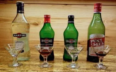 Sản phẩm ruou Vermouth la gi 5 375x234 — Công Ty Cổ Phần Poliva — MST 0105015035