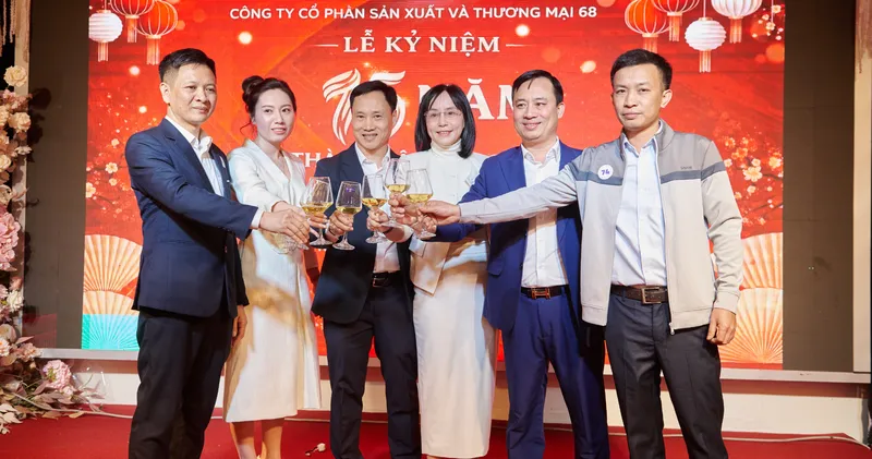 Sản phẩm lễ kỷ niệm 15 năm — Cao Su 68 - Công Ty CP Sản Xuất Và Thương Mại 68 — MST 0105118111