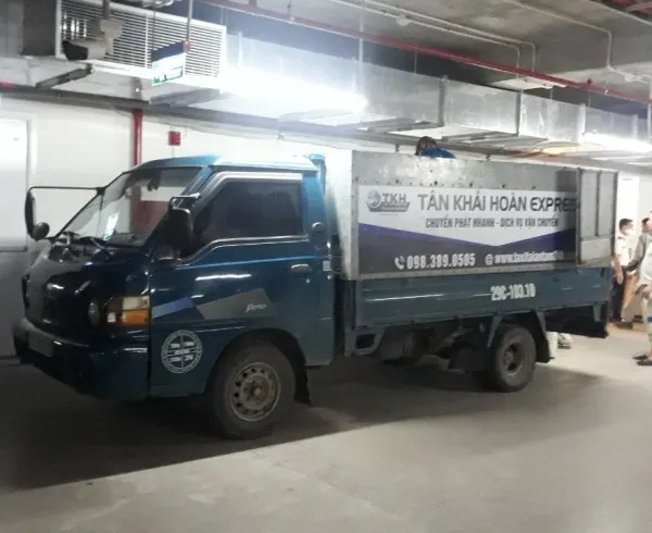 Sản phẩm z2250125433021_360beb47e3aebc4c5a45594653c2abf0 600x490 — Taxi Tải An Tâm - Công Ty TNHH TM Và Vận Tải Tân Khải Hoàn — MST 0105306299