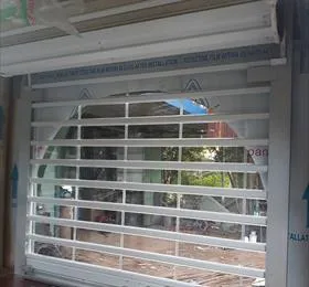 Sản phẩm cua cuon trong suot keo tay — Công Ty Cổ Phần Fuco Hà Nội — MST 0105334313