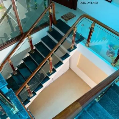 Sản phẩm cầu thang kính 19 400x400 — Cầu Thang Giang Nhu - Công Ty TNHH Xây Dựng Và Thương Mại Giang Nhu — MST 0105364597