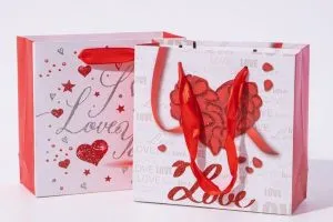 Sản phẩm in tui dung qua valentine dep 300x200 — In ấn SHD Hà Nội - Công Ty TNHH Đầu Tư SHD Hà Nội — MST 0105370093