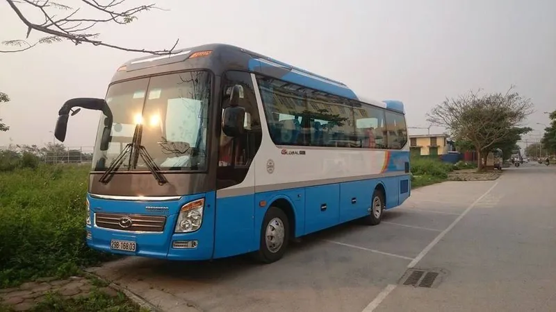 Sản phẩm Xe 45 cho Hyundai Universe — Công Ty TNHH TM Và Du Lịch Linh An — MST 0105451465