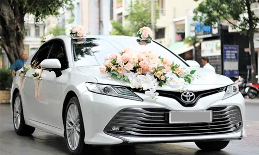 Sản phẩm camry xe hoa 1 — Công Ty TNHH TM Và Du Lịch Linh An — MST 0105451465