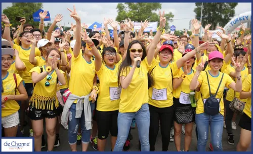 Sản phẩm w500_h305_Dong phuc Team Building — May Đồng Phục De Charme - Công Ty Cổ Phần Sản Xuất Và Thương Mại De Charme — MST 0105556235