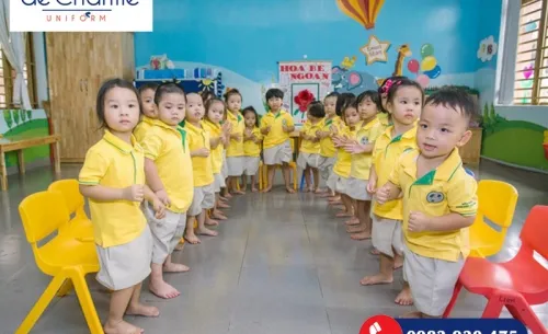 Sản phẩm w500_h305_Dong phuc mam non — May Đồng Phục De Charme - Công Ty Cổ Phần Sản Xuất Và Thương Mại De Charme — MST 0105556235