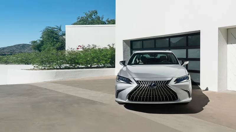 Sản phẩm lexus craftmanship homepage tile d — Công Ty Cổ Phần Lexus Thăng Long — MST 0105591060