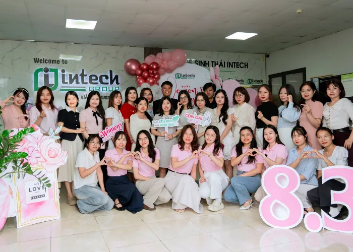 Sản phẩm intech group ton vinh nhung bong hong nhan ngay quoc te phu nu 8 3 1772874667 bix7w — Công Ty Cổ Phần Tập Đoàn Kỹ Thuật Và Công Nghiệp Việt Nam — MST 0105655405