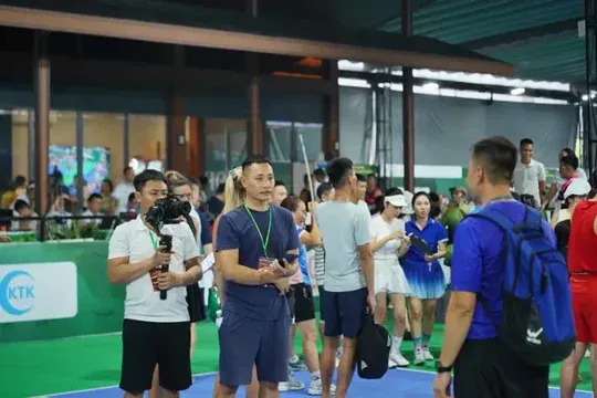 Sản phẩm hau truong ekip quay chup promedia pickleball e1778117457758 — Quay Phim Promedia - Công Ty Cổ Phần Truyền Thông Promedia — MST 0105819798