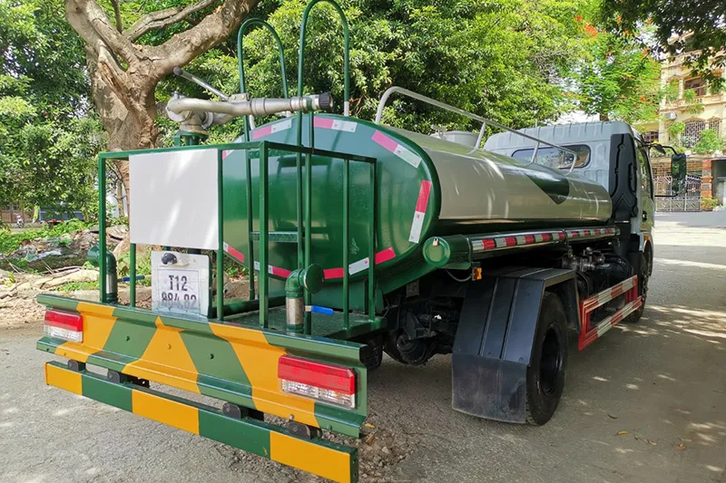 Sản phẩm gia xe phun nuoc rua duong dongfeng 5 khoi nhap khau — Công Ty TNHH Ô Tô Hải Âu — MST 0105859342