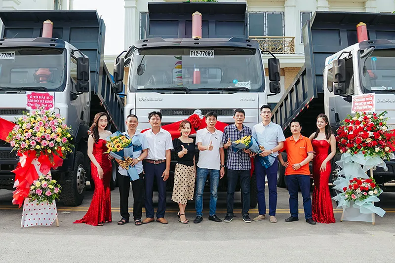Sản phẩm le ban giao xe tai ben cheng long 3 chan — Công Ty TNHH Ô Tô Hải Âu — MST 0105859342