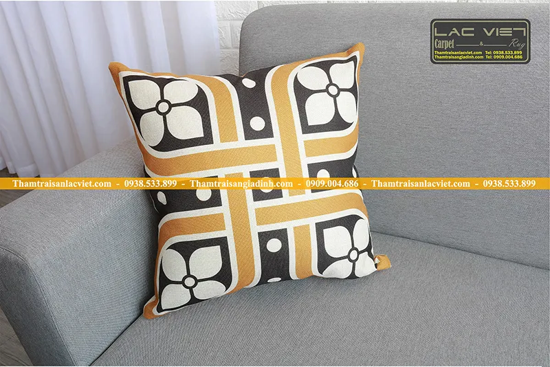 Sản phẩm goi tua lung ghe sofa 066 — Công Ty Cổ Phần Nội Thất Lạc Việt — MST 0105969338