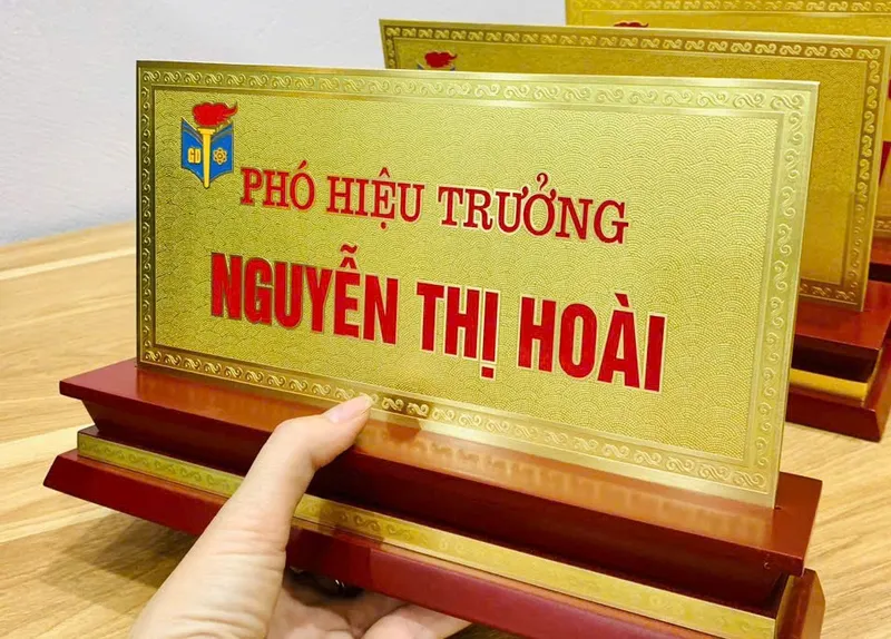 Sản phẩm bien bang ten chuc danh giam doc de ban 6 1 — Công Ty Thương Mại Và Truyền Thông IG Việt Nam — MST 0105983413