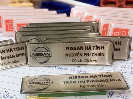 Sản phẩm lam bang ten nhan vien gia re ha noi — Công Ty Thương Mại Và Truyền Thông IG Việt Nam — MST 0105983413