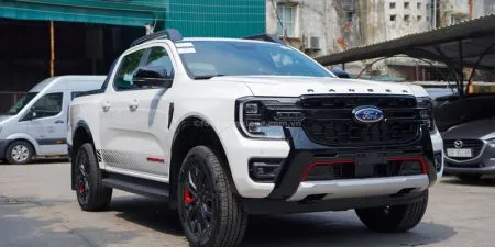 Sản phẩm xe ford ranger stomtrak mau trang moi 450x225 — Công Ty TNHH MTV Kinh Doanh Ô Tô Thăng Long — MST 0106007541