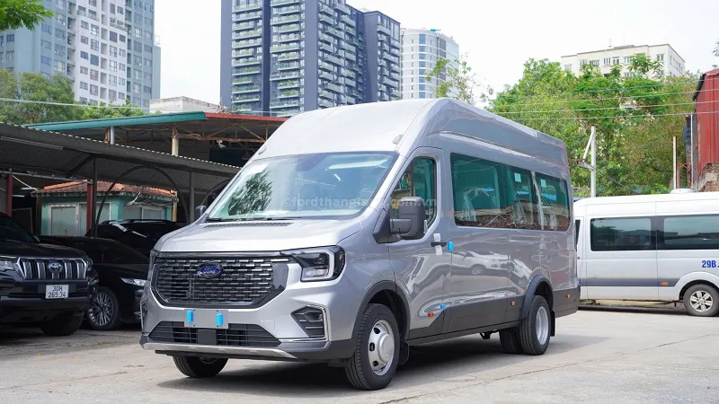 Sản phẩm ngoai that ford transit premium 18 tro mau bac moi 10 — Công Ty TNHH MTV Kinh Doanh Ô Tô Thăng Long — MST 0106007541