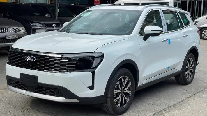 Sản phẩm gia xe ford territory titanium moi mau trang 711x400 — Công Ty TNHH MTV Kinh Doanh Ô Tô Thăng Long — MST 0106007541