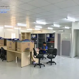 Sản phẩm 545235927_van phong lap ghep 2018 300x300 — Công Ty Cổ Phần Phát Triển Thương Mại Và Đầu Tư Xây Dựng Việt Nam — MST 0106041535