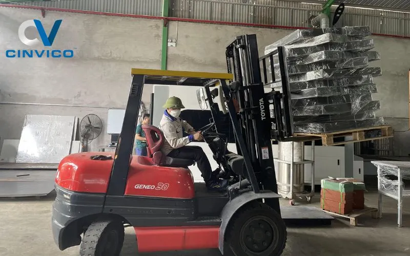 Sản phẩm giao hang khay nhua 3 — Công Ty CP Hợp Tác Đầu Tư Công Nghệ CINVICO — MST 0106042472