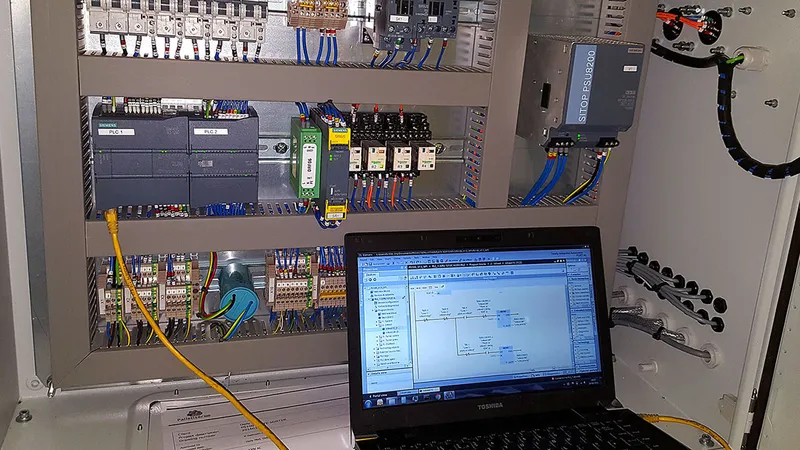 Sản phẩm Lap trinh sua chua PLC man hinh HMI Bien tan — Cơ Điện Phương Ngọc - Công Ty TNHH Cơ Điện Phương Ngọc — MST 0106048675
