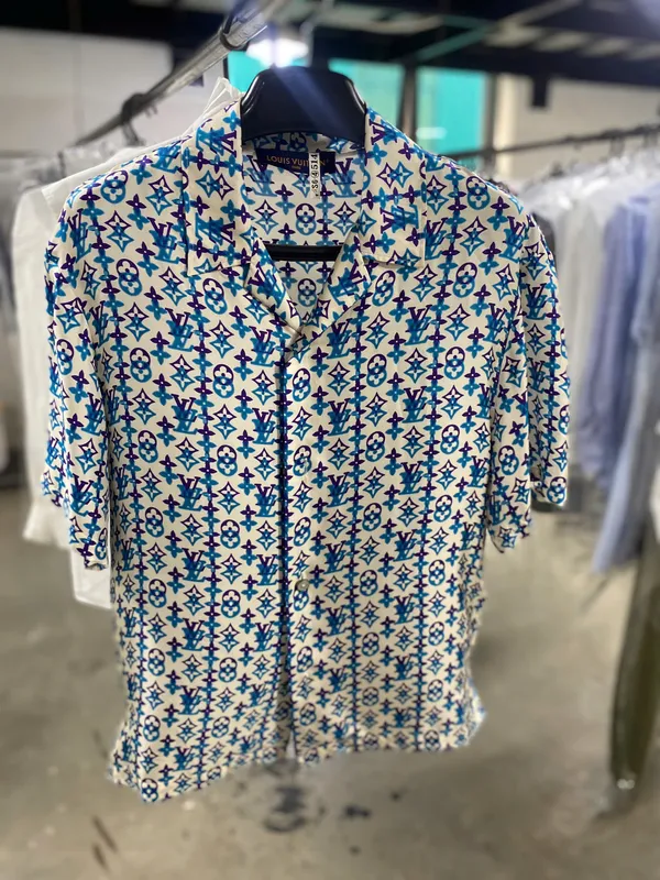 Sản phẩm 0 so mi hoa tiet — Công Ty Cổ Phần Giặt Là Nhật Bản — MST 0106061556