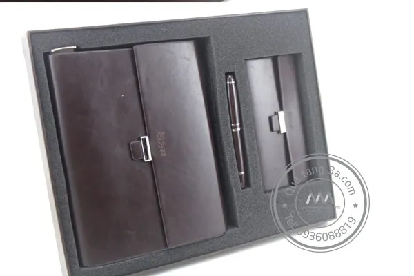 Sản phẩm gift set but so qua tang 3 — Công Ty TNHH Đầu Tư Và Thương Mại AAA Việt Nam — MST 0106070913