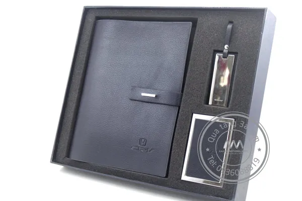 Sản phẩm gift set but so qua tang 4 — Công Ty TNHH Đầu Tư Và Thương Mại AAA Việt Nam — MST 0106070913