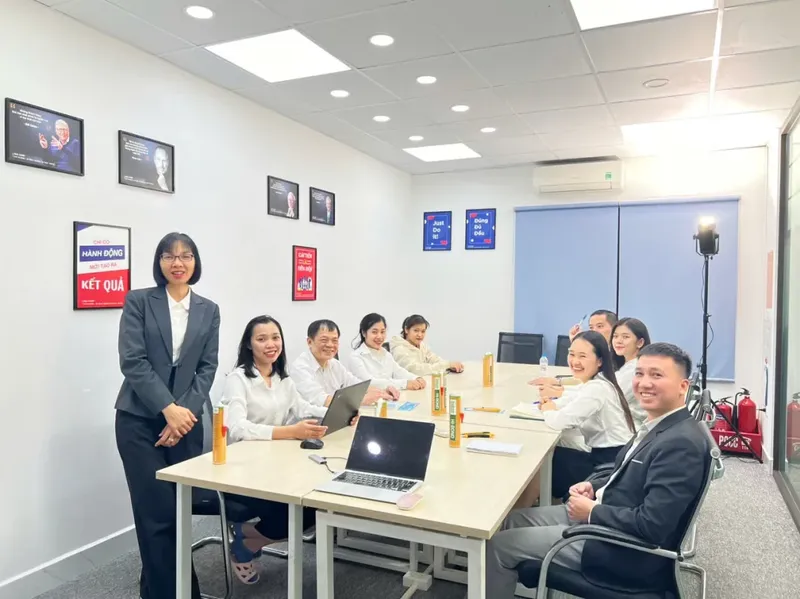 Văn phòng Keo Dán Hichem - Công Ty TNHH Hichem Việt Nam #1068 — MST 0106087794
