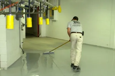 Sản phẩm son san epoxy1 400x265 — Thi Công Sơn Epoxy Ngọc Long - Công Ty TNHH Đầu Tư Xây Dựng Ngọc Long — MST 0106128602