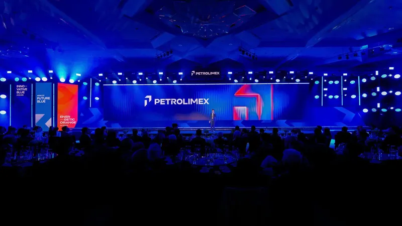Sản phẩm bo nhan dien thuong hieu gas petrolimex 3 — Công Ty TNHH Gas Petrolimex Hà Nội — MST 0106140303