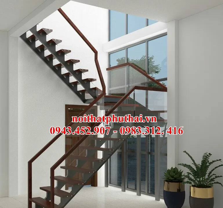 Sản phẩm cau thang sat xuong ca PT12 — Công Ty TNHH Thương Mại Và Xây Dựng Phú Thái — MST 0106141882