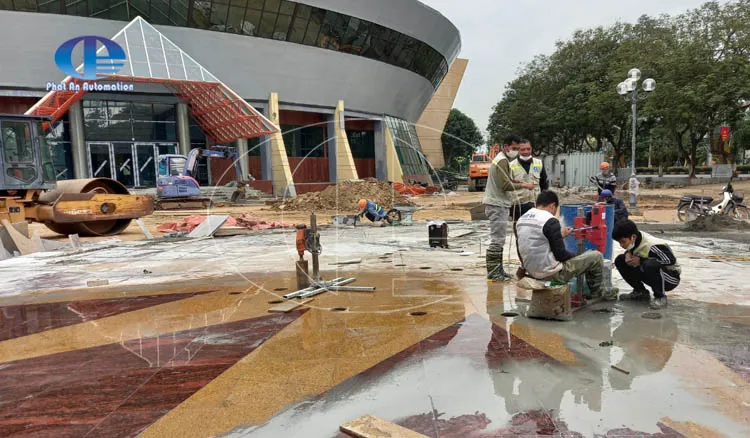 Sản phẩm thi cong dai phun nuoc9 — Công Ty Cổ Phần Xây Dựng Thương Mại Và Dịch Vụ Phát An — MST 0106182247