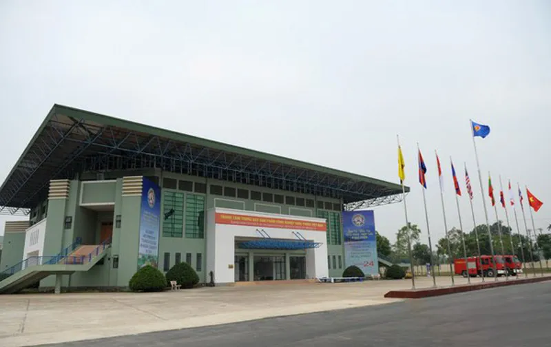 Sản phẩm tham quan truong ban hien dai nhat viet nam hinh 19 — Vách Ngăn AID - Công Ty CP Nội Thất AID Việt Nam — MST 0106186114