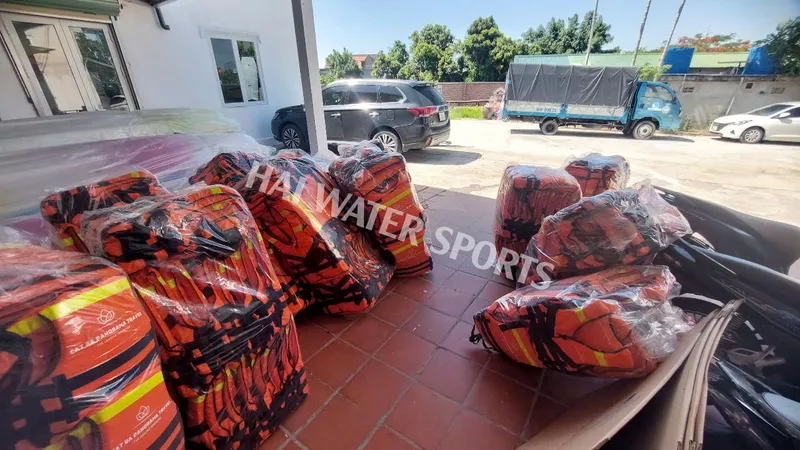 Sản phẩm 2aOboQZFwRB3EIOTqroWcMbQBNfmL0wmMD9PWdyi — Hải Water Sport - Công Ty CP Hải - Du Lịch Và Dịch Vụ Thể Thao Dưới Nước — MST 0106200150