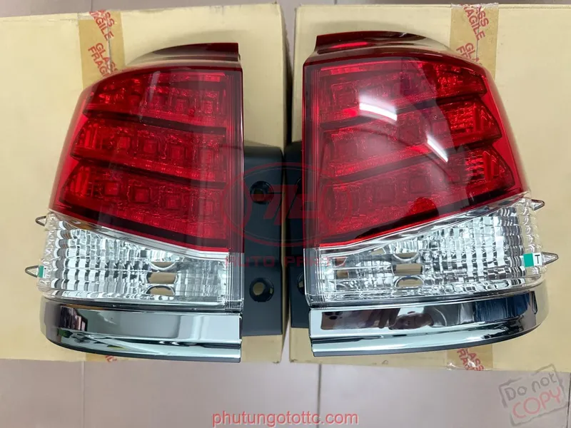 Sản phẩm Den hau ngoai Lexus LX570 2012 2015 8156160A50 8155160A70(1).JPG — Công Ty Cổ Phần Ô Tô TTC — MST 0106232071