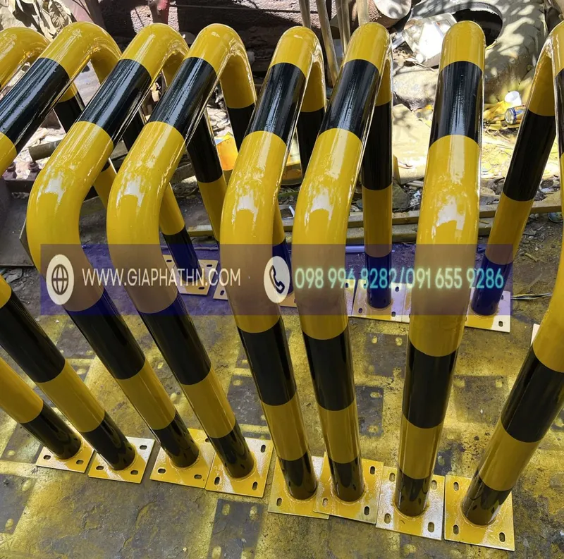 Sản phẩm Cột chống va sơn vàng đen — Trang Thiết Bị An Toàn Giao Thông Gia Phát Hà Nội - Công Ty Cổ Phần Gia Phát Hà
Nội — MST 0106319999