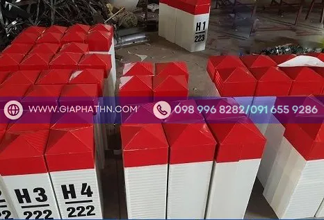 Sản phẩm cot km va coc h dan mang phan quang — Trang Thiết Bị An Toàn Giao Thông Gia Phát Hà Nội - Công Ty Cổ Phần Gia Phát Hà
Nội — MST 0106319999