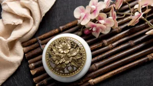 Sản phẩm nguon goc va y nghia cua nghi thuc thap huong 1 1 300x169 — Nhang Hoa Việt - Công Ty TNHH Dịch Vụ Thương Mại Quốc Tế Hoa Việt — MST 0106336553