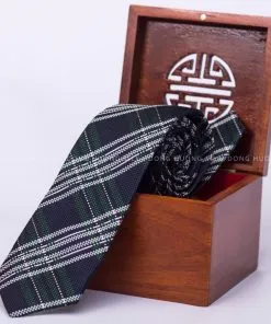 Sản phẩm ca vat lua to tam 100 silk cao cap ke caro C000001 5 1 247x296 — Công Ty TNHH Thương Mại Và Sản Xuất Đông Hương — MST 0106366371