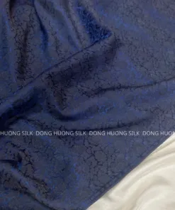 Sản phẩm vai lua to tam satin hoa cuc xanh tim than dam 3 247x296 — Công Ty TNHH Thương Mại Và Sản Xuất Đông Hương — MST 0106366371