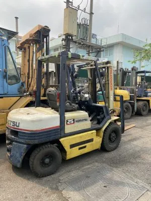 Sản phẩm 4 27 1 300x400 — Xe Nâng Hàng Hà Mai - Công Ty TNHH Xuất Nhập Khẩu Hà Mai — MST 0106379532