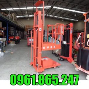 Sản phẩm xe nang nguoi 3m 300x300 — Công Ty TNHH Đầu Tư Thiết Bị Công Nghiệp Hà Nội — MST 0106415893