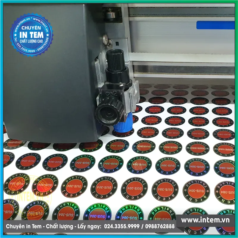 Sản phẩm in tem decal 7 mau gia gia re 5 — Công Ty TNHH Đầu Tư In Việt Nam — MST 0106457068