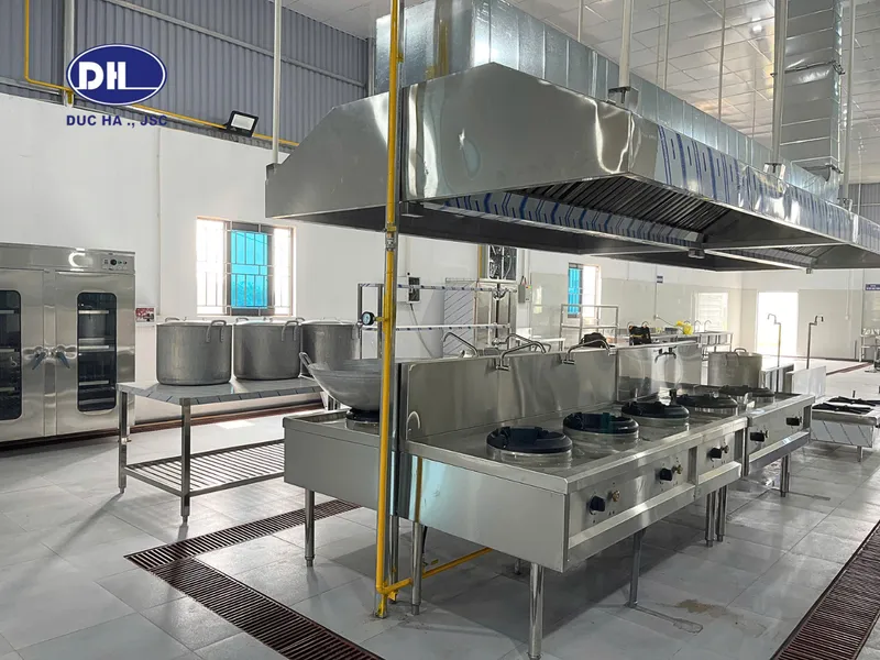 Sản phẩm 1 anh dai dien khu bep nau hltvina bep cong nghiep — Thiết Bị Bếp Đức Hà - Công Ty Cổ Phần Đầu Tư Và Sản Xuất Đức Hà — MST 0106468454